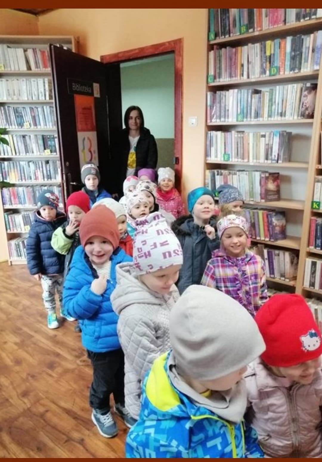 Przedszkolaki znów zagościły w naszej bibliotece!